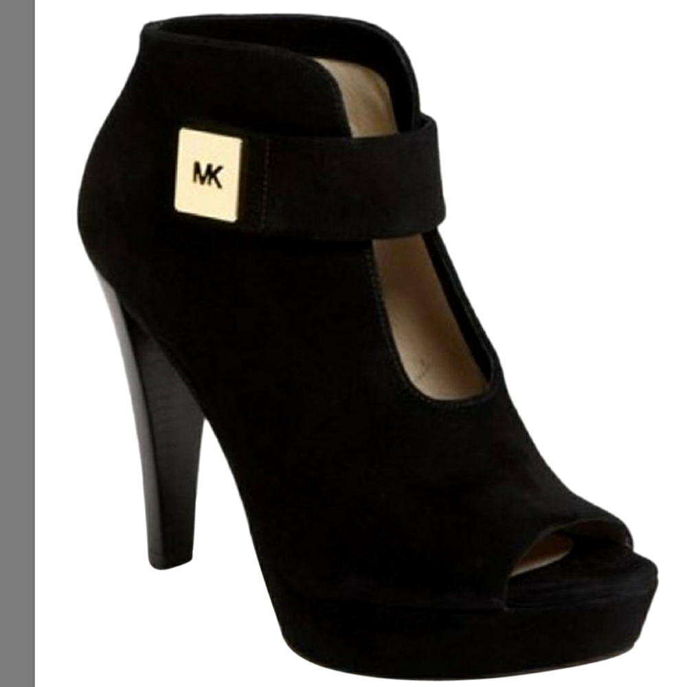 Michael Kors devenport bootie size 8.5